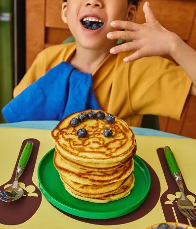 Child at breakfast